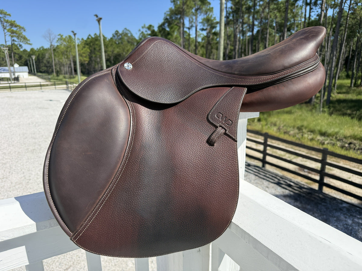 CWD SE01 consigned with Sarault & Co., left side